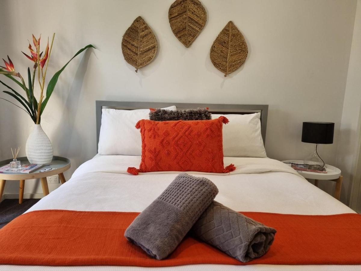 Island Cove Villas 카우즈 외부 사진