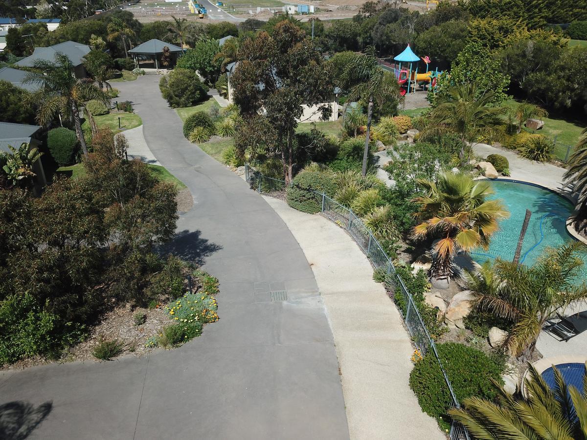 Island Cove Villas 카우즈 외부 사진